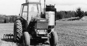 Valmet 702 Holzgastraktor