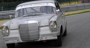 Mercedes „Heckflosse“ auf dem Nürburgring