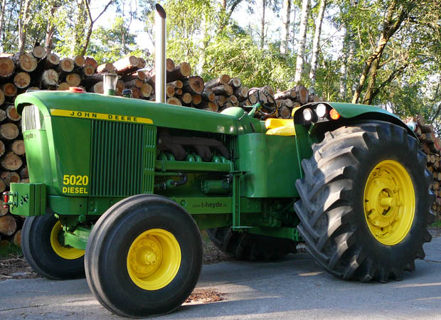 Die Geschichte des John Deere 5020