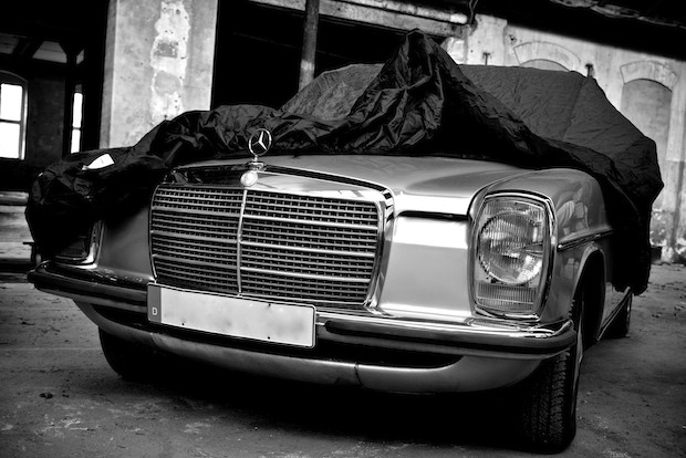Mercedes w110 230 AMG