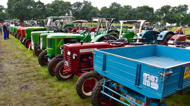 24-historischer-feldtag-in-nordhorn-2016-oldtimertrecker-historische