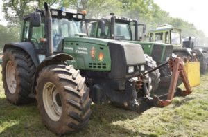 Tractor Pulling