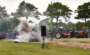 Tractor Pulling